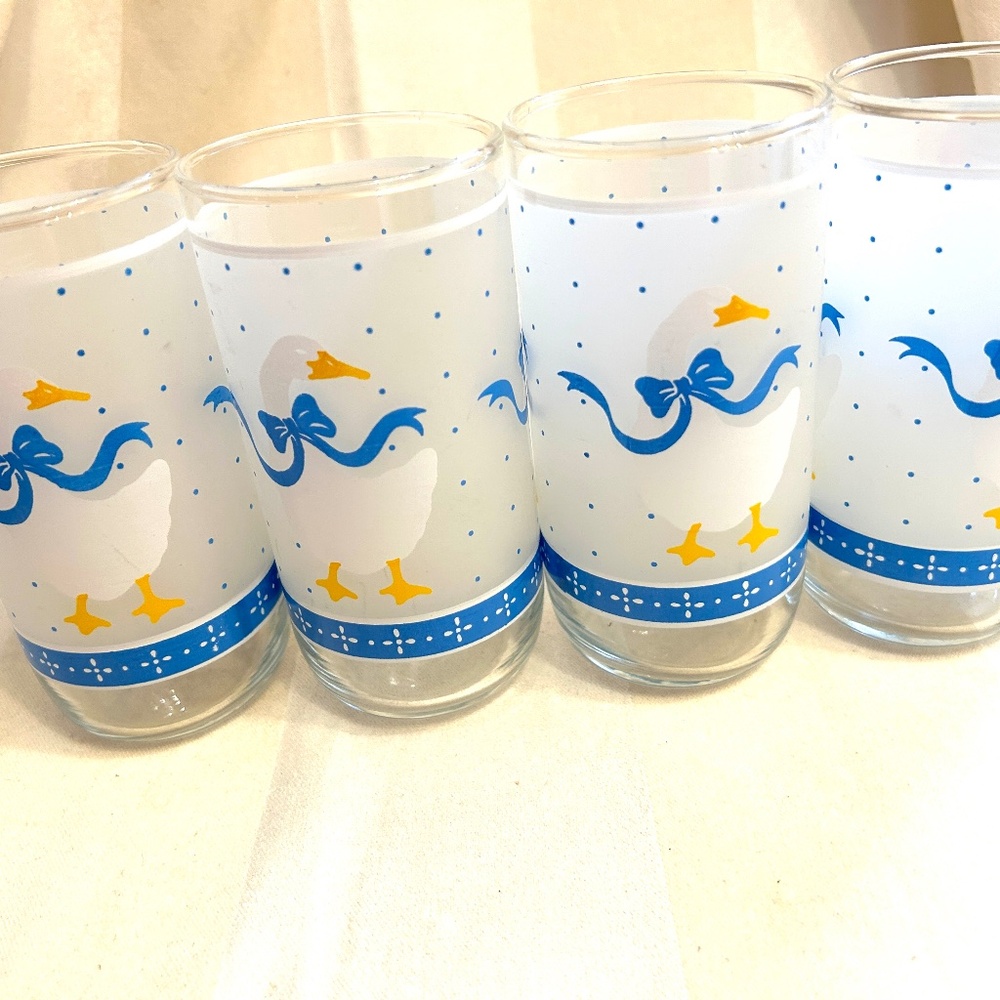 4 Libbey Vintage 1980s 10 oz. Country Goose Frosted Tumbler Glasses (set of 4) - Picture 2 of 9